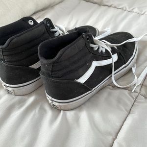 Women’s 8.5 vans